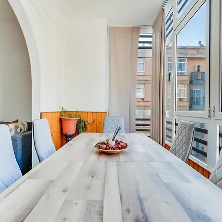 Apartament Mesa Y Lopez Deluxe *