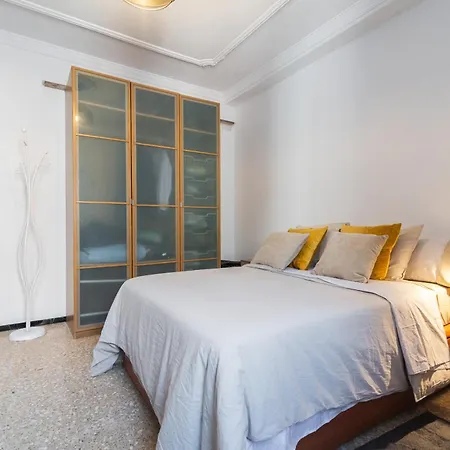 Mesa Y Lopez Deluxe Apartamento *