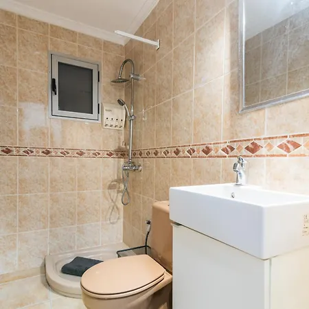 Mesa Y Lopez Deluxe Lägenhet *