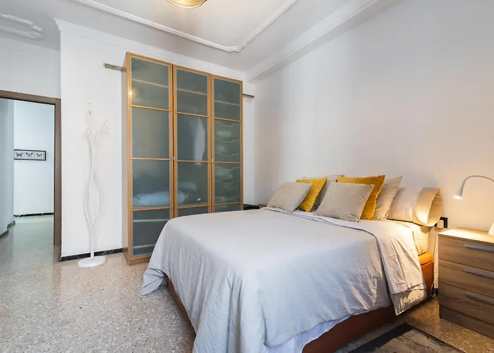 Mesa Y Lopez Deluxe Apartamento *