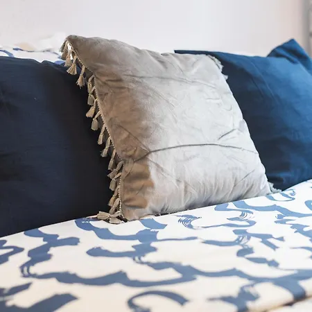 Mesa Y Lopez Deluxe Lägenhet *